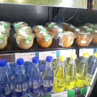 Vegan pots with quinoa and beans at PMI - Deli Y Cia in Mallorca