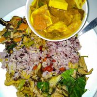 Brown rice with 3 sides at Phaisach Tana - ร้านไภษัชย์ธน เจ  in Udon Thani