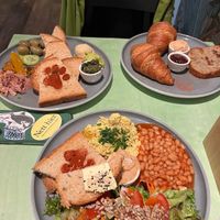 Katerfrühstück und das Frühstück für zwei :) at Katzentempel - Bremen in Bremen