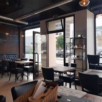 Interior at Pizza'Fun in Neuchatel