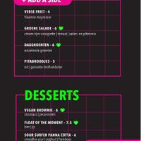 Vegan toetjes at VandeStreek Oudegracht in Utrecht