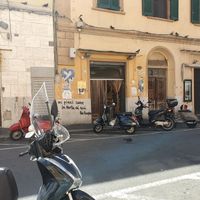 The outside, the line will often begin just outside the shop but you never have to wait long. at Da Gagarin Di Chiappa Giuliano in Livorno