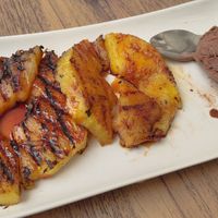 Pineapple with dark chocolate icecream at Flamenkana in Jerez