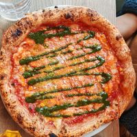 4 fromaggi : tomato sauce, vegan Emmental, paprika cheese, vegan Parmesan, vegan Gorgonzola, and basil pesto at Martha Pizze Amore in Paris