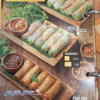 Vegan summer rolls and vegetarian spring rolls  at MeVui Lovina  in Banjar