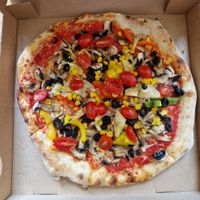 Pizza Capricciosa ohne Schinken und Käse at Osteria da Pippo in Uffenheim