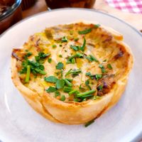 Quiché vegan 🌱 at La Petite Véganerie - Brasserie in Berlin