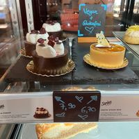 Sarina Patisserie options at La Petite Véganerie - Brasserie in Berlin