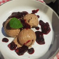 Mousse au chocolate at La Petite Véganerie - Brasserie in Berlin