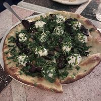 Personal pizza    at El Mundo Restaurante in Mexico City