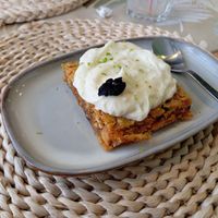 Brownie de cenoura e frutos secos at Alma Veg  in Carcavelos