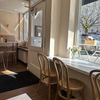 Innenansicht  at Café Roots in Hamburg