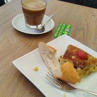 Patata tortilla ikaragarria!! Onenetarikoa at Café Dublin in Vitoria Gasteiz