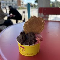 Vegan chocolate fondente + strawberry sorbet   at Il Gelato di Toto in Tirrenia