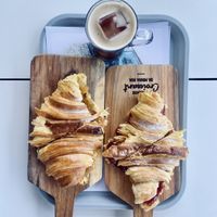 Iced Coffe, apple and cinnamon croissant and strawberry jam croissant 🥐   at O Melhor Croissant Da Minha Rua in Carcavelos