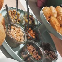 Asian fusion and sweet curry at Pompidop in Brussels