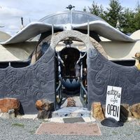 Quirky, fun place to check out! at Eutopia Cafe in Kaiwaka