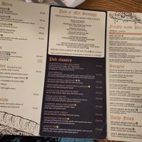 Vegan items (or dishes that can be made vegan) are denoted by the blue V at The Old Nags Head in Edale