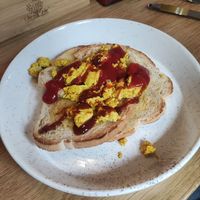 Scrambled tofu on toast at Newfold Farm Cafe in Edale