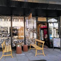 Entrance  at Tjønnås Delikatesser in Gjoevik