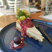 Veganer Cheesecake at PA.LE Café & Pop-Up Store in Bad Koenigshofen