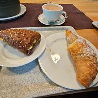 Heiße Schoki mit Hafermilch, Laugeneck mit Aufstrich und frischen Gurken, Schokocroissant at Organix Biomarkt in Stuttgart