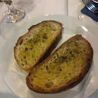 Vegan garlic bread at Mesoyiako in Crete