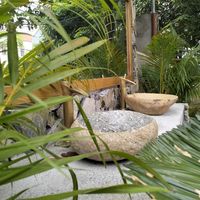 Atmosphere at Lang's Salad in Ninh Binh