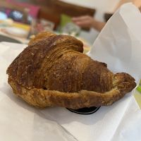 Cornetto vegano ai fichi  at Do Cri Di Bimbi Montani Donatella  in Pisa