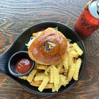 Vegan burger 💚    at Greenroof Jeju 꽃담수제버거 in Jeju