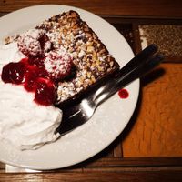vegan chocolate cake & cream at Pizzaria Banderas in Bayerisch Eisenstein