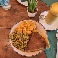 Quiche with two salads at little green kitchen - Kunibertsviertel in Cologne