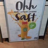 frischer orangensaft at backWERK in Ratingen
