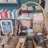 También hay opciones ricas para sus snacks 🍪🍫🥣🎑🍯 at Veggie Deli in Puebla