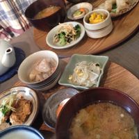Hitoto lunch plates. There were 6 deli items to choose from so we had 3 each. Simple flavours, nice and filling. at Hitoto in Tokyo