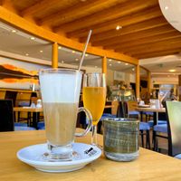 Oat milk latte, Eistee  at Café - DasLiebermann in Mallnitz