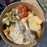 Plat à emporter « 3 choix végétariens » (vegan en réalité sans la sauce yaourt)  at Al-saj in Rennes