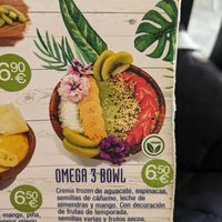 Vegan smoothie bowl #Veganuary at SUKA Fruit & Salad in Tenerife