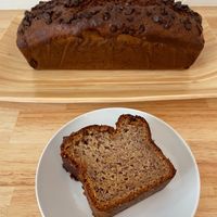 Vegan banana bread at Mälis in Biarritz
