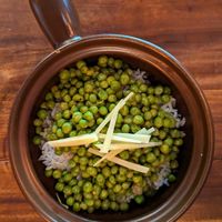 Curried Green Peas Claypot at Cloud Pine Tea + Culture in Milwaukie