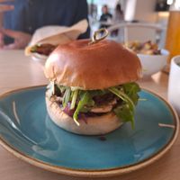 Burger italiano 🍔🇮🇹 at Bloomy Rive Gauche in Toulouse