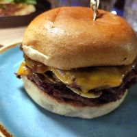 Smashed burger at Bloomy Rive Gauche in Toulouse