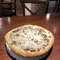 Jalapeño mushroom pizza at Vegan Taipei in Taipei