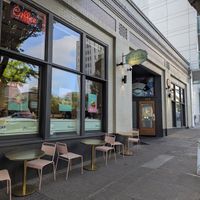 exterior at Petunia's Pies and Pastries in Portland