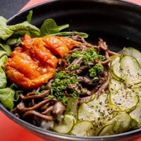 Pokes (pra versão vegana pedir shimeji no óleo, pois  é amanteigado) at Rock. Temakeria • Londrina in Londrina