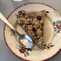 Gâteau aux noisettes   at À Tantôt in Rouen