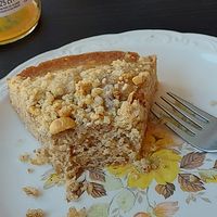 Gâteau aux noisettes dégusté avant d'avoir été photographié at À Tantôt in Rouen