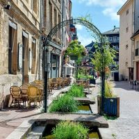  at À Tantôt in Rouen