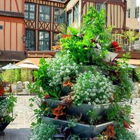  at À Tantôt in Rouen