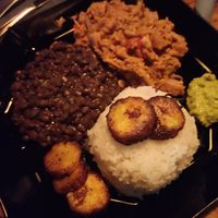 Venezolanischer Teller at Café Mundgerecht in Essen